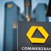 Commerzbank-Filiale nahe der Frankfurter Zentrale. Das Institut will trotz Filialschließungen ohne Kündigungen auskommen. 