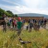 Jetzt ganz vorsichtig: Auf der Pirsch gab es beim Waldtag der Neustadter Jägerschaft einiges zu entdecken.