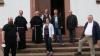 Das neue verantwortliche Personal des Pastoralen Raumes in der Pfarreiengemeinschaft "Pagus Sinna - Mittlerer Sinngrund, Burgsinn" (von links): Pastoralassistent Sebastian Walter, Pater Steffen Behr, Pater Paul-Maria Klug, die Pastoralreferenten Burkhard Fecher, Edith Fecher und Thorsten Kapperer, Pfarrer Edward Zarosa und Diakon Heribert Ranff.