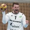 Torhüter Marino Mallwitz von der DJK Rimpar Wölfe jubelt am vorletzten Spieltag der vergangenen Saison. Die neue Runde beginnt für die Wölfe am 12. September mit einem Auswärtsspiel beim Dessau-Roßlauer HV. Das erste Heimspiel findet erst am dritten Spieltag statt. Zu Gast ist Aufsteiger Empor Rostock. Torhüter Marino Mallwitz von der DJK Rimpar Wölfe jubelt am vorletzten Spieltag der vergangenen Saison. Die neue Runde beginnt für die Wölfe am 12. September mit einem Auswärtsspiel beim Dessau-Roßlauer HV. Das erste Heimspiel findet erst am dritten Spieltag statt. Zu Gast ist Aufsteiger Empor Rostock.