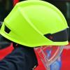 So sehen die neuen Helme der Feuerwehr Wittighausen aus, die dank einer Spende der BGV angeschafft werden können.