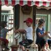 Ein Kinderkarussel gab es beim Jahrmarkt des Kindergarten Müdesheim.