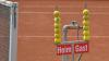 Tennis-Spielzähler (Symbolbild): Beim jüngsten Auswärtsspiel des TC Weiß-Blau Würzburg ging es nicht nur ums Sportliche. Durch eine unwahre Behauptung wurde verhindert, dass Würzburgs Nummer eins mitspielen konnte.