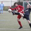 Rettete dem FC Sand mit einer gelungenen Aktion am Mittwoch gegen Hof einen Punkt: Johannes Bechmann (rechts).