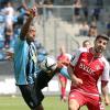 v.li.: Anton Donkor (SV Waldhof Mannheim), Moritz Heinrich (FC Würzburger Kickers)