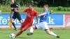 Fußball Bezirksliga West, FV Gemünden/Seifriedsburg - Spfrd Sailauf am Sonntag, 15. August 2021: links Konrad Scholz (Gemünden/Seifriedsburg), rechts Marco Schmitt (Sailauf)