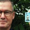 Detlef Hauck, Erster Polizeihauptkommissar und Leiter der PI Ebern, mit seinem neuen Dienstausweis. Vor allem Senioren sollen wissen, wie dieser jetzt aus sieht.