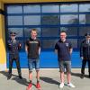 Persönlich in die aktive Feuerwehr-Mannschaft aufgenommen: Elmar Geuß (Dritter von links) und Elias Klein (Vierter von links). Persönlich in die aktive Feuerwehr-Mannschaft aufgenommen: Elmar Geuß (Dritter von links) und Elias Klein (Vierter von links).