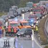 Insgesamt sechs Verletzte und rund 18 000 Euro Sachschaden sind die Bilanz eines Verkehrsunfalls am Sonntag auf der A71.