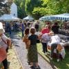 Gut besucht:  Der 13. Keramikmarkt in Römhild lockte wieder zahlreiche Schaulustige an.