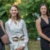 Die junge Geigenvirtuosin Samira Spiegel (in Weiß) wurde begleitet von Pianistin Nina Scheidmantel. Die junge Geigenvirtuosin Samira Spiegel (in Weiß) wurde begleitet von Pianistin Nina Scheidmantel.