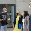 Anhand von Wochenplänen erklärt Beratungsrektor Martin Schmitt, wie die Realschule Ochsenfurt das Konzept der Sommerschule umgesetzt hat (v.l.: Anna Stolz, stellvertretende Landrätin Christine Haupt-Kreutzer, Ministerialbeauftragter für die Realschulen in Unterfranken Karlheinz Lamprecht). Anhand von Wochenplänen erklärt Beratungsrektor Martin Schmitt, wie die Realschule Ochsenfurt das Konzept der Sommerschule umgesetzt hat (v.l.: Anna Stolz, stellvertretende Landrätin Christine Haupt-Kreutzer, Ministerialbeauftragter für die Realschulen in Unterfranken Karlheinz Lamprecht).