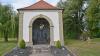 In Großeibstadt können künftig Trauungen an der Kriegergedächtniskapelle vollzogen werden. Dafür gab es grünes Licht im Gemeinderat. In Großeibstadt können künftig Trauungen an der Kriegergedächtniskapelle vollzogen werden. Dafür gab es grünes Licht im Gemeinderat.