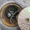 Pilotversuch abgeschlossen: Mit Hilfe von Datenloggern, die auf Wasserschiebern in der Straße installiert werden, konnten bei mehreren Wasserrohrbrüchen in Neuhütten Strömungsgeräusche aufgenommen werden.