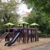 Der sanierte Spielplatz in der Nördlichen Allee in Gerolzhofen ist ab sofort bis auf wenige noch nicht fertiggestellte Bereiche zur Benutzung freigegeben. Das Bild zeigt den großen Kletterturm.