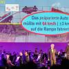 So muss Physikunterricht: Metin Tolan erklärt den Spiralflug eines Autos.