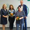 Im Bild (von links) Martina Gießübel (Personalratsvorsitzende), Iris Schmitt, Birgit Selig und Frank Dünisch (Direktor AOK Schweinfurt). Nicht auf dem Bild Klaus Keßler.