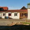 Diesen linken Gebäudeteil des ehemaligen Kindergartens in Hausen stellt die Gemeinde ab sofort als Jugendraum zur Verfügung.