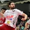 Sebastian Kirchner (am Ball) blieb bei seinem Handball-Comeback gegen den TV Kirchzell noch ohne Torerfolg.