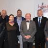 Landrat Thomas Habermann (rechts) verabschiedete im Beisein des neuen Schulleiters der Berufsfachschule für Musik, Elmar Koch (2. von rechts) und des Schulleiters der Kreismusikschule, Frank Stäblein (Mitte) den bisherigen Leiter der Berufsfachschule für Musik, Prof. Ernst Oestreicher (3. von  rechts), sowie Musiklehrer Michael Lörcher (2. von links) in den Ruhestand und gratulierte Musiklehrerin Birgit Bohnert zum 25. Dienstjubiläum. Louis Knahl (links) bereicherte die Ehrungsveranstaltung musikalisch mit seiner Posaune.