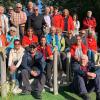 Die Teilnehmerinnen und Teilnehmer vom Ausflug der AH Gemeinschaft. Im Vordergrund auf dem Grün sitzend unser Tour-Guide, Hermann Pressler.