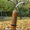 Blick auf den Spielplatz Bayernstraße Mitte am Hexenbruch in Höchberg: Noch in diesem Jahr soll mit Verbesserungsarbeiten begonnen werden.