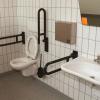 Mehr Schatten als Licht gibt es in Schweinfurt beim Thema "mobile Behindertentoilette". Der Seniorenbeirat fordert seit längerem eine Behindertentoilette für die Kernstadt im Bereich des Marktplatzes.