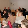 Aufmerksame Zuhörerinnen und Zuhörer bei der Diskussion im Prosselsheimer Sportheim. Links Landtagsabgeordneter Gerald Pittner (Freie Wähler), rechts daneben Manfred Dülk, der Bezirksgeschäftsführer der Freien Wähler aus Kürnach. Aufmerksame Zuhörerinnen und Zuhörer bei der Diskussion im Prosselsheimer Sportheim. Links Landtagsabgeordneter Gerald Pittner (Freie Wähler), rechts daneben Manfred Dülk, der Bezirksgeschäftsführer der Freien Wähler aus Kürnach.