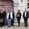 40 Jahre Forschungsstelle für fränkische Volksmusik. Da feiern auch (von links) die Vertreter der Bezirksheimatpflege, Dr. Klaus Reder (Unterfranken),  Julia Krieger (Mittelfranken), Dr. Günter Dippold (Oberfranken), Leiterin Dr. Heidi Christ, Bezirkstagspräsident Erwin Dotzel (Unterfranken), die stellvertretende Bezirkstagspräsidentin Christa Naaß und Bezirkstagspräsident Armin Kroder (beide Mittelfranken) mit.
