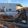 In der nordwestlichen Grundstücksecke wird derzeit eine flüssigkeitsdichte Fläche als Waschplatz für den betriebseigenen Fuhrpark ausgebaut. In der nordwestlichen Grundstücksecke wird derzeit eine flüssigkeitsdichte Fläche als Waschplatz für den betriebseigenen Fuhrpark ausgebaut.