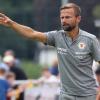 Das Nachholspiel der Würzburger Kickers gegen Eintracht Braunschweig steht fest. Dann kommt es zum Wiedersehen mit Ex-Coach Michael Schiele.