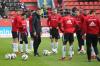 Der Oberwerrner Thomas Karg (hier 2018, Dritter von links) darf interimsmäßig das Zweitliga-Team der Schanzer betreuen.