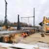 Der Bahnhof in Haßfurt ist im Januar eine Großbaustelle. Daran wird sich bis zum Jahresende nicht viel ändern. Die Sanierung, die in 2020 begonnen hat, dauert bis in den Spätherbst.
