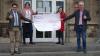 Im Bild: die Spendenübergabe in Ahrweiler mit (von links)  Jörn Matyzent (Leitung Distrikt Mitte bei Würth Industrie Service), Christiane Böttcher (Fachbereichsleitung Geschäftsstelle Ahrweiler beim Caritasverband Rhein-Mosel-Ahr), Jacqueline Erbacher (Mitglied des Vertrauensrats der Würth Industrie Service) und Richard Stahl (Geschäftsführer beim Caritasverband Rhein-Mosel-Ahr).