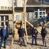von links nach rechts: Jutta Kansy (Bauamtsleiterin), Joachim Kipke (Erster Bürgermeister), Sven Gondosch (Landschaftsbauer), Marcus Nebauer (Architekt), Christine Tell (Rektorin), Milena Dürr (Lehrerin)