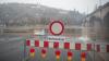 An einigen Stellen in Würzburg ist das Wasser des Mains über das Ufer getreten. Wie hier unterhalb der Löwenbrücke.
