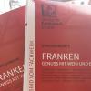 Zwei Prospekte, die Straßenkarte und die Imagebroschüre zur neuen Regionalstrecke Franken, sind nun erhältlich.