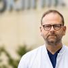 "Covid-Patienten, die wir stationär aufnehmen, sind krank – auch wenn sie nicht auf der Intensivstation betreut werden", sagt Dr. Matthias Held, Ärztlicher Direktor am Klinikum Würzburg Mitte.