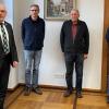 Neue Feldgeschworene wurden vereidigt. Im Bild (von links) Bürgermeister Jürgen  Lippert, Hans Rainer Weigand, Walter Weigand (Feldgeschworenenobmann) und Paul Bauer.