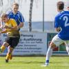 Manuel Obermeyer (links) hier noch im Trikot des Kreisligisten TV Königsberg, visiert als Spielertrainer mit seiner SG Lendershausen/Ostheim  die Rückkehr in die A-Klasse an.