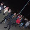 Montagabend in Kitzingen: Teilnehmerinnen und Teilnehmer der siebten angemeldeten Corona-Maßnahmen-Demonstration.