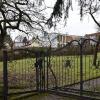 Auf diesem Teil seines Garten, neben der Firma Eichetti in Werneck, will der Apotheker Peter Vanselow ein Mietshaus bauen. Doch für die Fläche, die als geschütztes Biotop eingestuft ist, muss er eine adäquate Ausgleichsfläche bereitstellen.