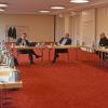 Werner Rüger, Ursula Mühleck, Florian Busch und  Landrat Christoph Schauder aus dem Landratsamt des Main-Tauber-Kreises trafen sich mit Landrat Thomas Ebert, Rainer Künzig, Michael Dröse und Isabell Schumacher aus dem Würzburger Landratsamt.