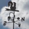 Für den Wetterhahn dürfte es an manchen Tagen im April besonders viel zu tun geben.