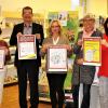 Bürgermeister Klaus Schmidt und Büchereileiterin Violetta Zöller (Mitte) freuen sich mit dem Büchereiteam (von links) Claudia Hümmer, Christel Büttner und Ingrid Mrosek auf zahlreiche Veranstaltungen im Jubiläumsjahr der Gemeindebücherei