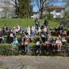 Gesucht und gefunden: Alle freuen sich nach der erfolgreichen Osternestsuche.