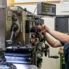 Ausbildung zum Industriemechaniker ist kein Schwerpunkt mehr für die männliche Welt. Immer mehr junge Frauen drängen in den Industrieberuf. Die Firmen VS Vereinigte Spezialmöbelwerkstätten, Mafi Transportsysteme und Michael Weinig AG laden an diesem Samstag zum Tag der Ausbildung ein.