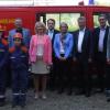 In der Sitzung der Verbandsversammlung informierten sich die Mitglieder des Zweckverbandes Bayerische Landschulheime auch über die Bedeutung der Schulfeuerwehr. Im Bild (hinten von links): Schulleiter B. Seißinger, T. Morche, Stadtrat T. Müller, Bürgermeister H. Bäuerlein, Landrätin T. Bischof, Stadtdirektor P. Scheifele, G. Pflanzl, stellv. Landrat J. Konhäuser, Kreisrat F. Mathes, Landrat F. Töpper, Internatsleiter R. Behr, stellv. Schulleiterin P. Sokol-Pemöller und Realschuldirektor L. Ziegler.