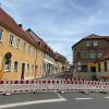 Die Schuhstraße in Gerolzhofen ist in dem Abschnitt zwischen der Abzweigung zur Steingrabenstraße und der Kreuzung zur Grabenstraße (im Bild) seit diesem Donnerstag bis 3. Juni komplett gesperrt. Der Grund sind Reparaturarbeiten an der dortigen Gasleitung.