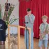 Der neue Schulleiter der Mittelschule Ochsenfurt, für die Schülersprecher Ermond Ajdari, Valentin Driemeyer und Hiba Jabir ist er "Ein Mann mit Klasse".